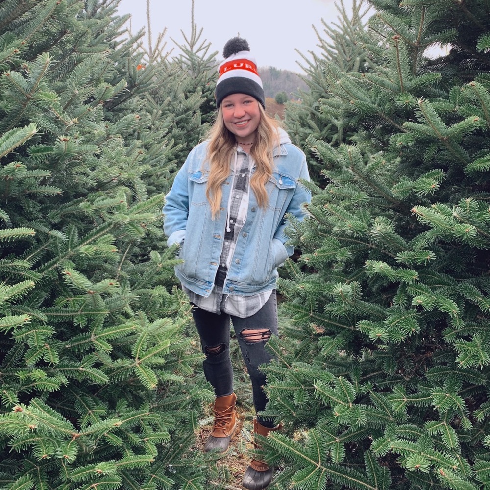 Meet your Posher, Carleigh